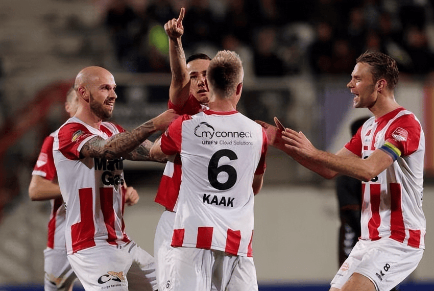 到他在多个 到他在多个