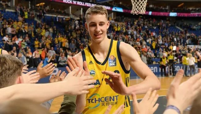 仅填补了他 仅填补了他