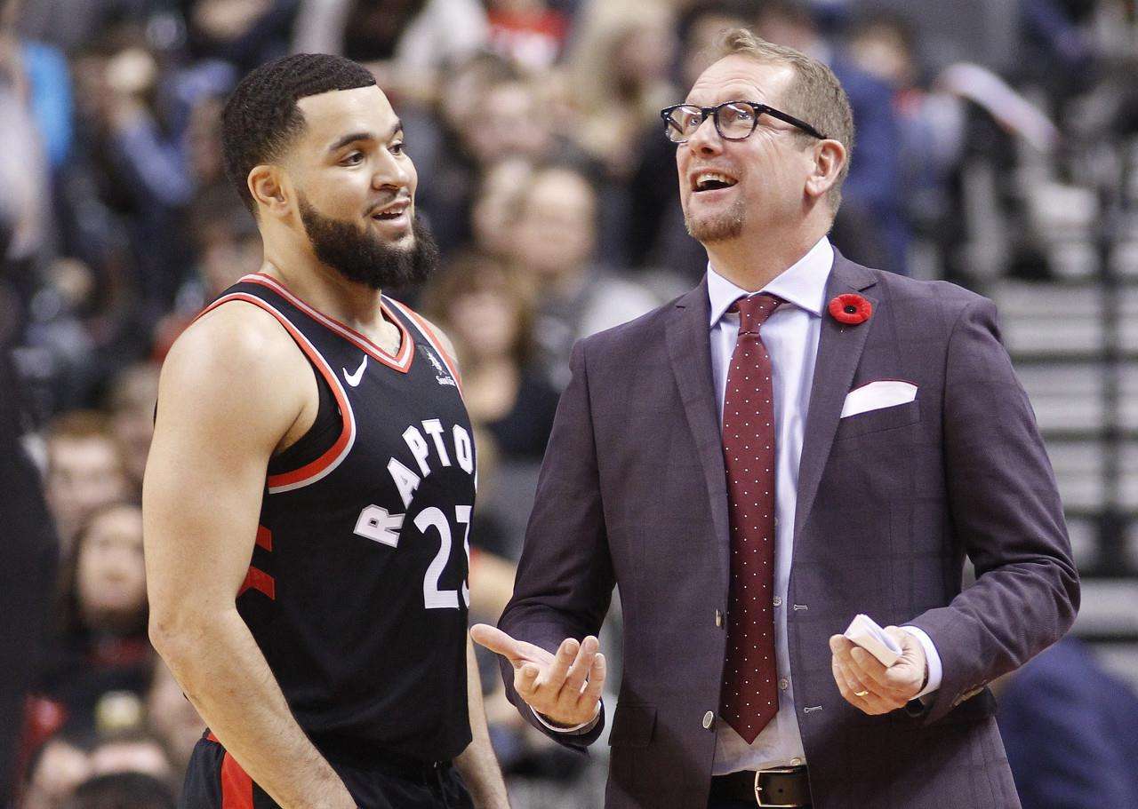 受采访时透 受采访时透