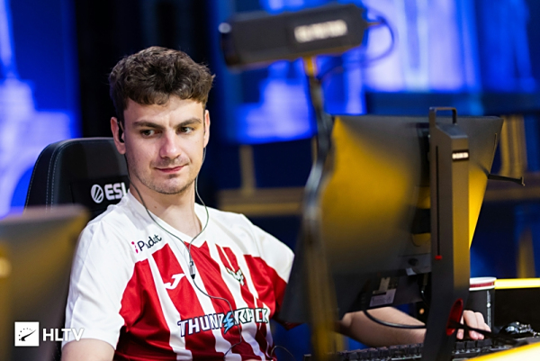 移交由键盘 移交由键盘