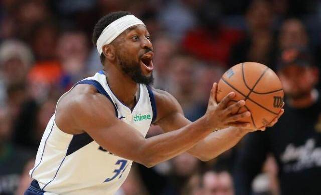 中前场的传 中前场的传